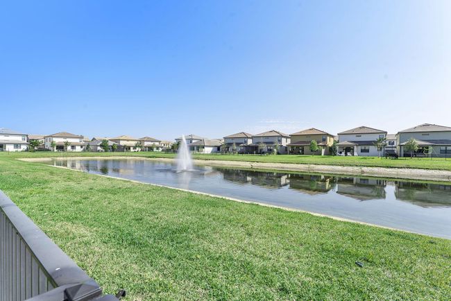 4822 Jumping Way, Condo with 3 bedrooms, 3 bathrooms and null parking in Lake Worth FL | Image 18