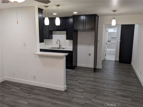 3-1708 Pine Ave, Long Beach, CA, 90813-1838 | Card Image