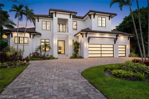3280 Crayton Rd, NAPLES, FL, 34103-4058 | Card Image
