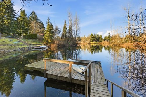 2242 200 St, Langley, BC, V2Z1W9 | Card Image