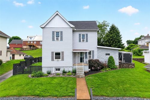 118 Center Ave, Mount Pleasant, PA, 15666-2028 | Card Image