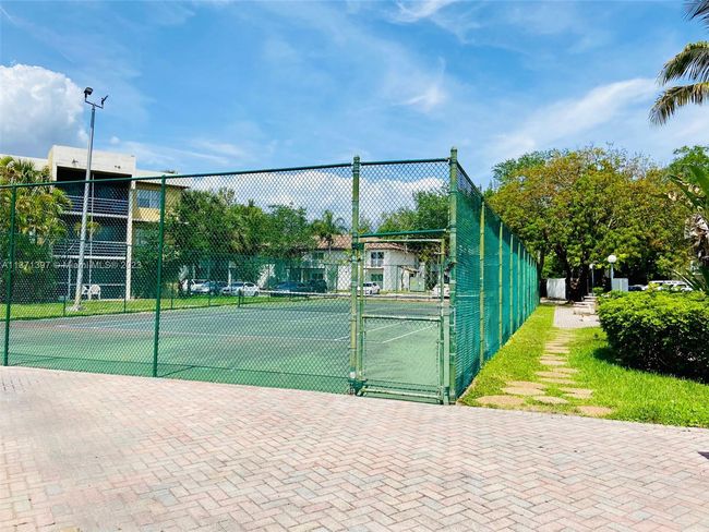 APT-210 - 4205 N University Dr, Condo with 1 bedrooms, 2 bathrooms and null parking in Sunrise FL | Image 11