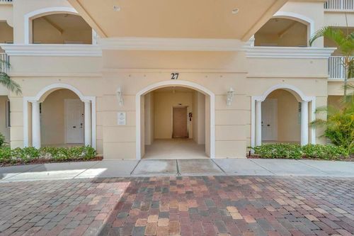 unit-106-27 Harbour Isle Dr W, Fort Pierce, FL, 34949-2779 | Card Image