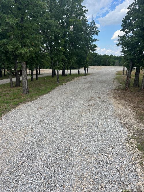 268 Falcon Dr, Weatherford, TX, 76088-2024 | Card Image