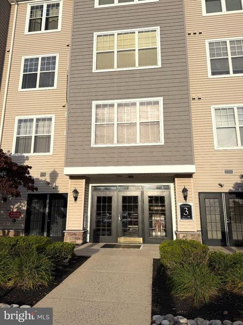 336 Masterson Ct, Ewing, NJ, 08618-1444 | Card Image