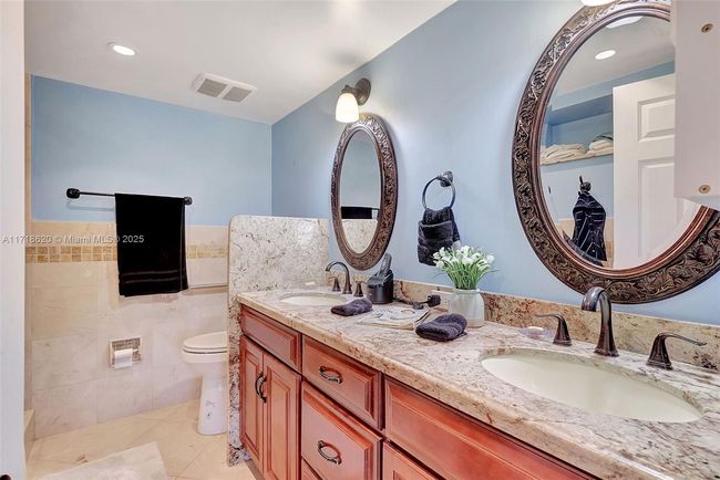 C308 - 3 Grove Isle Dr, Condo with 2 bedrooms, 2 bathrooms and null parking in Coconut Grove FL | Image 6