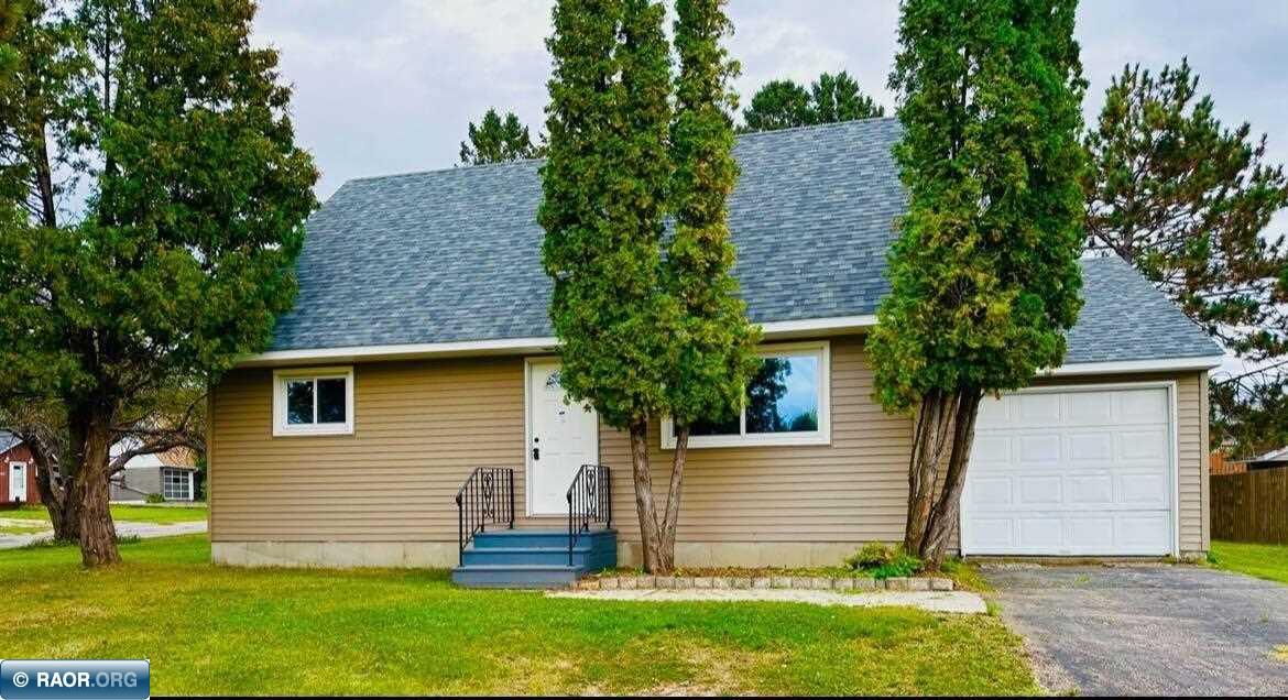 Elmwood Rd, Hoyt Lakes, MN 55750