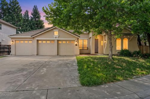 5816 Oak Place Ct, Fair Oaks, CA, 95628-2966 | Card Image