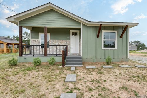 954 Ridge Trl, Spring Branch, TX, 78070-6902 | Card Image