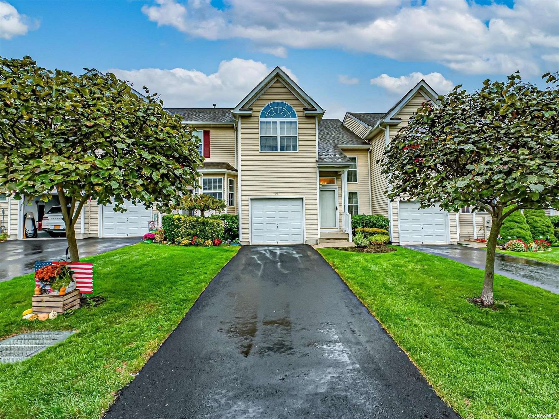 Crossbar Rd, Medford, NY 11763