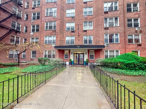 b-5d-50 Fort Pl, Staten Island, NY, 10301-2415 | Card Image
