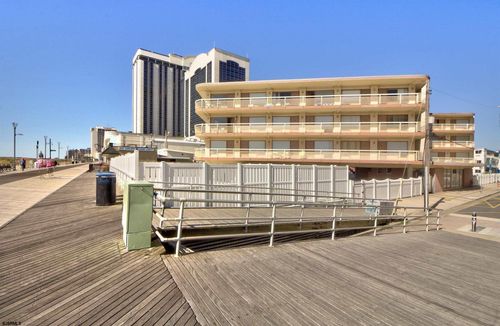 403-108 S Montpelier Ave, Atlantic City, NJ, 08401-6250 | Card Image