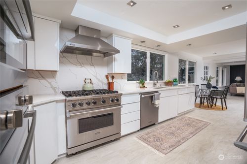 32520 30th Ave Sw, Federal Way, WA, 98023-2562 | Card Image