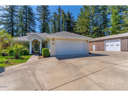 1331 Se Maple St, Toledo, OR, 97391 | Card Image