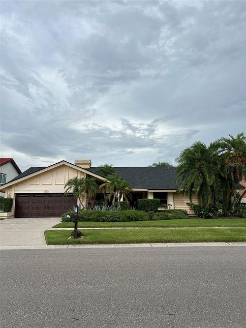 4121 Crosswater Dr, Tampa, FL, 33615-5636 | Card Image