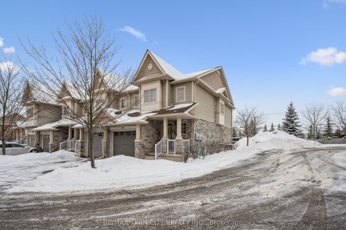 a4-7 Upper Mercer St, Kitchener, ON, N2A0B7 | Card Image