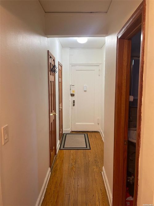apt-4c-98-120 Queens Blvd, Rego Park, NY, 11374-4338 | Card Image