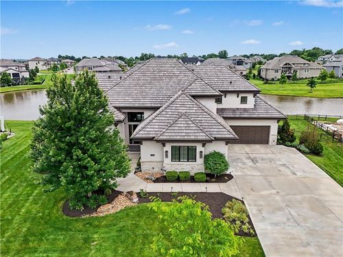 17213 Goddard St, Overland Park, KS, 66221-6401 | Card Image