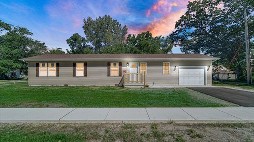 2689 Cass St, Lake Station, IN, 46405-1440 | Card Image