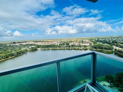 2004s-2681 N Flamingo Rd, Sunrise, FL, 33323-1781 | Card Image