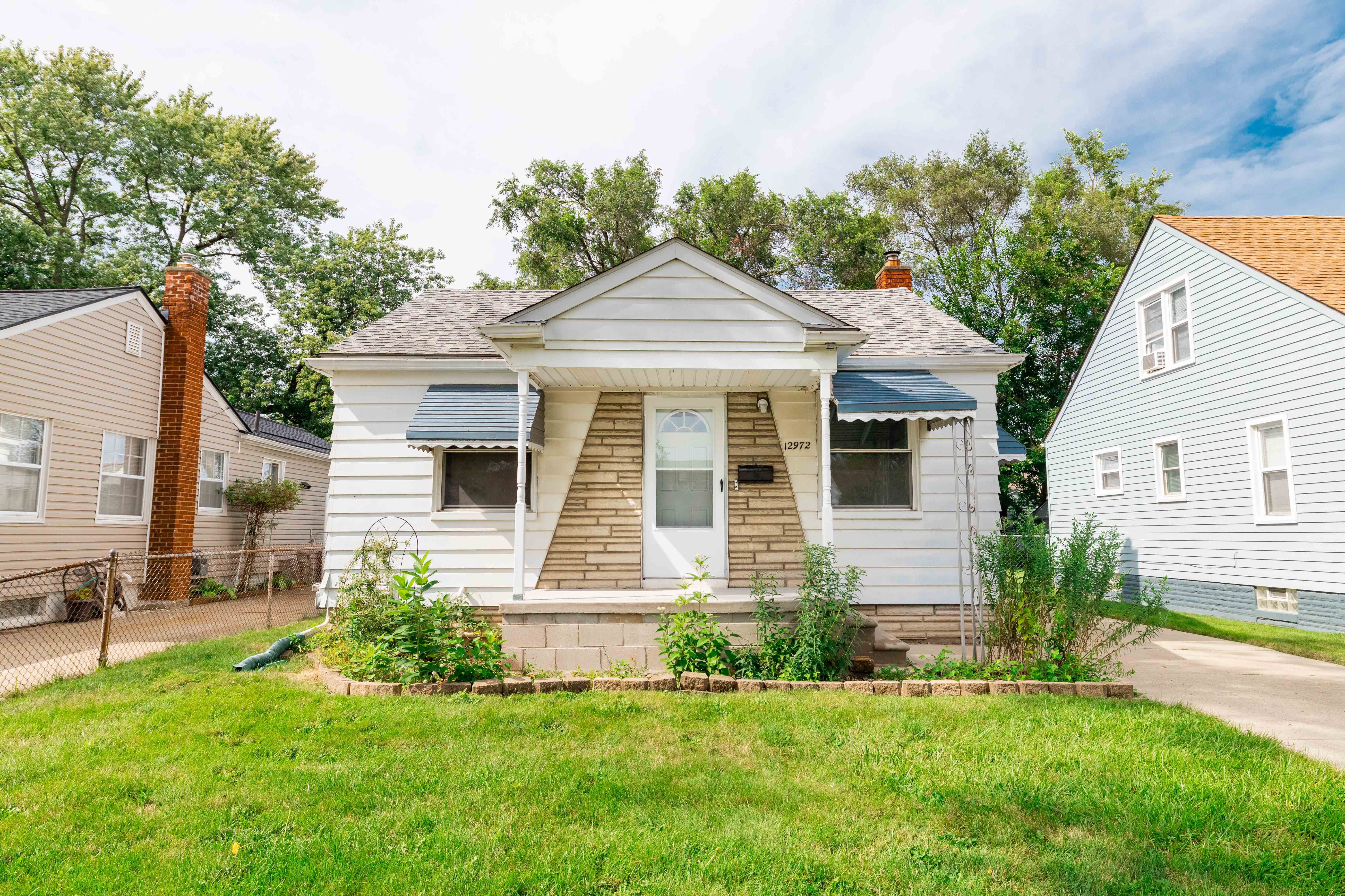Venness St, Southgate, MI 48195