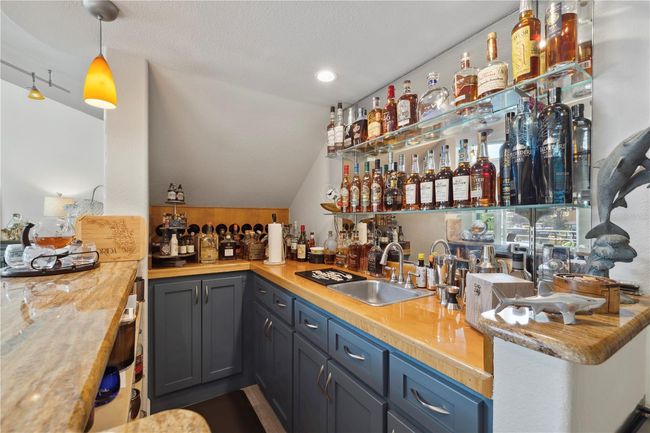 Custom Bar | Image 10