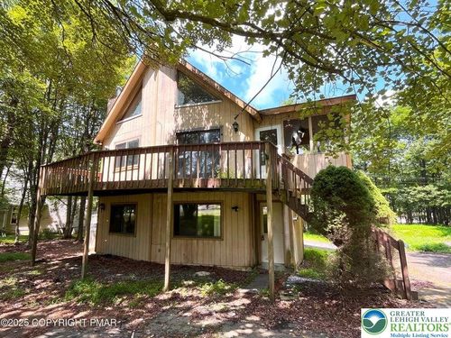 19 Petrarch Trl, Albrightsville, PA, 18210-2294 | Card Image