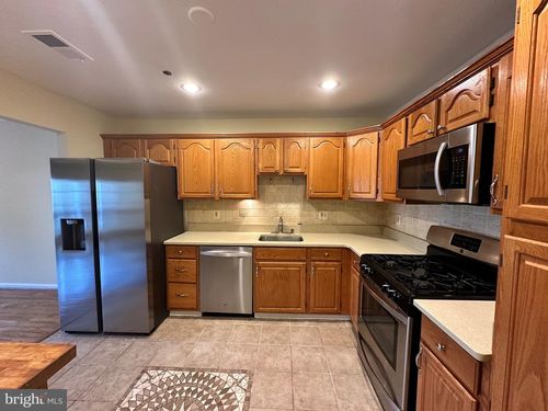 13-11809 Rockaway Ln, FAIRFAX, VA, 22030-7963 | Card Image