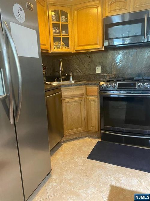 20 Jacques Street, Elizabeth, NJ, 07201 | Card Image