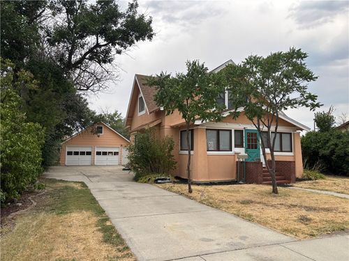 416 N Cody Ave, Hardin, MT, 59034-1713 | Card Image