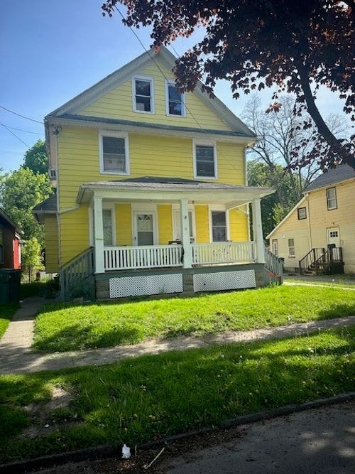 7-7 Lang St, Rochester, NY, 14621-3327 | Card Image