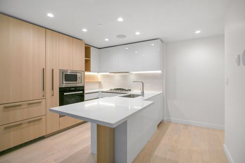 10xx-6811 Pearson Way, Richmond, BC, V7C0E7 | Card Image