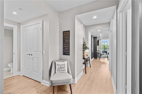 409-11 Bronte Rd, Oakville, ON, L6L0E1 | Card Image