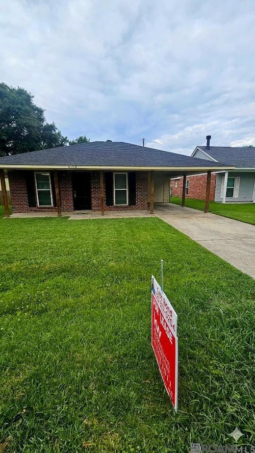 8708 Montclair St, Denham Springs, LA, 70726 | Card Image