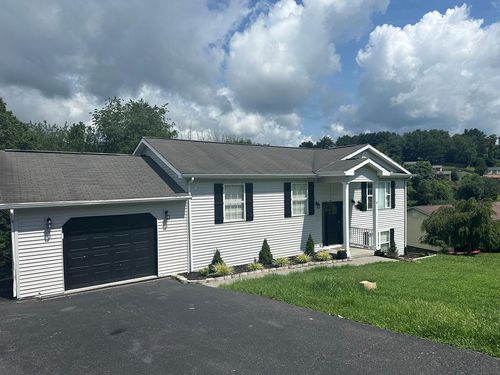 281 Plantation Dr, Richlands, VA, 24641-2791 | Card Image