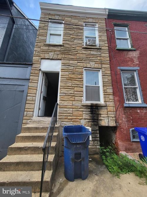 1033 Cherry St, READING, PA, 19602-1212 | Card Image