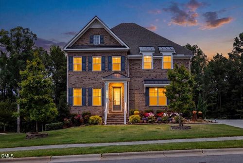 1049 Queensdale Dr, Cary, NC, 27519-1600 | Card Image