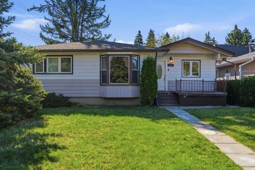 1211 Rosehill Dr Nw, Calgary, AB, T2K1L9 | Card Image
