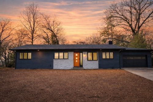 105 Overlook Dr, Springfield, MA, 01118-1121 | Card Image