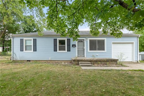 1633 Honeysuckle Rd, Sedalia, MO, 65301-6828 | Card Image