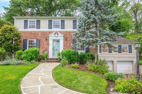 590 Highland Ave, Montclair, NJ, 07043-1206 | Card Image