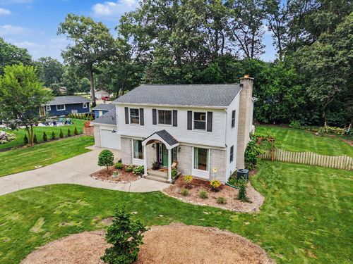15074 155th Ave, Grand Haven, MI, 49417-9511 | Card Image