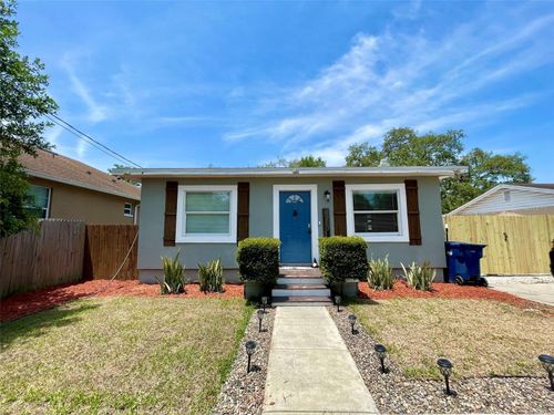 8310 El Portal Dr, TAMPA, FL, 33604-2813 | Card Image