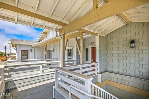201-307 N F St, Oxnard, CA, 93030-4506 | Card Image