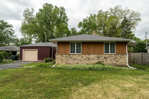 1711 W Mill Rd, GLENDALE, WI, 53209-3439 | Card Image