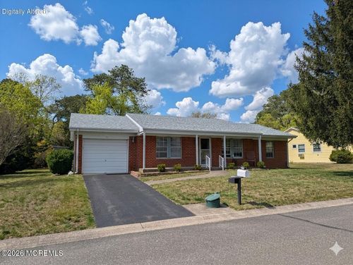 29 Moccasin Dr, Whiting, NJ, 08759-1533 | Card Image