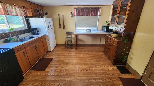 605 Dean St, House other with 3 bedrooms, 1 bathrooms and 5 parking in Confluence PA | Image 4