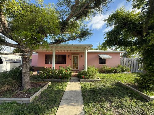 817 Elm Road, West Palm Beach, FL, 33409 | Card Image