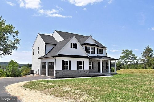 208 Schwenk Rd, PERKIOMENVILLE, PA, 18074-9781 | Card Image