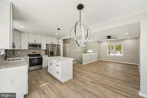 21 Whitlow Dr, WESTAMPTON, NJ, 08060-2335 | Card Image